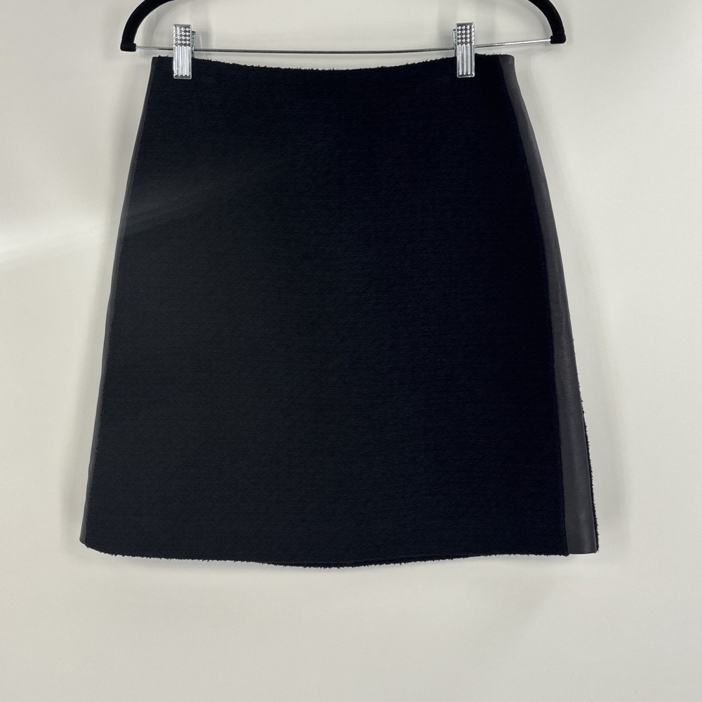 St. John Mini Skirt - Navy Blue, Leather Trim - Size 0